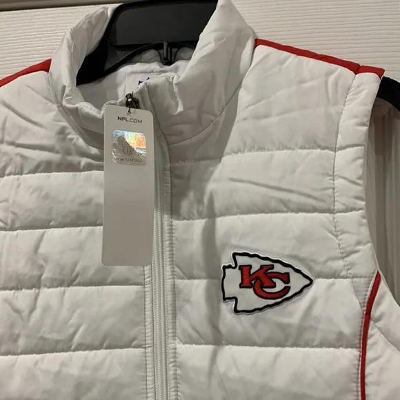 NFL Kansas City Chiefs women’s puffer vest - Picture 4 of 10